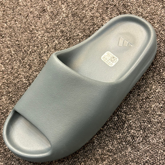 Adidas Yeezy slide slate Marina Sz11