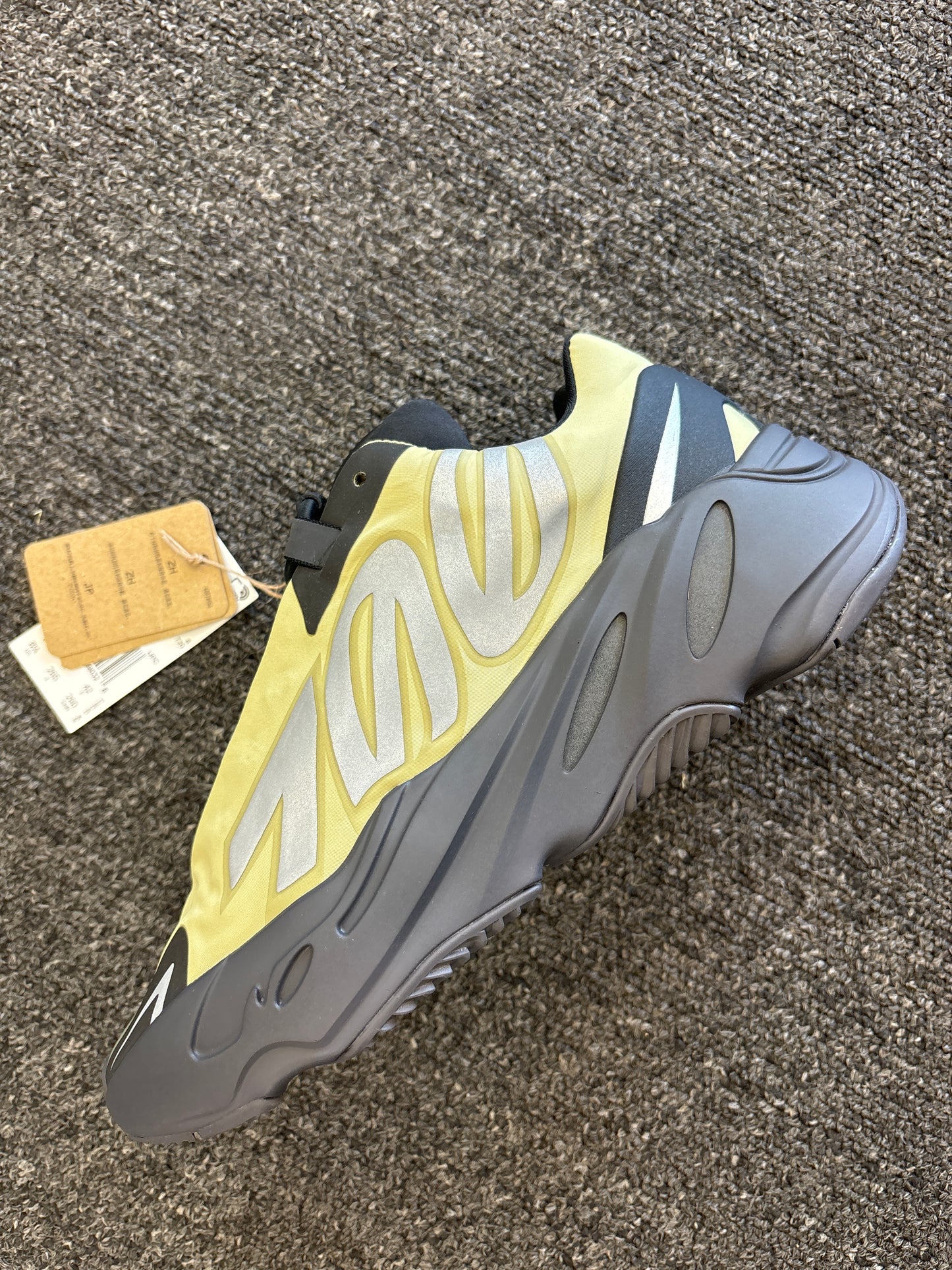 Adidas 700 resin Sz9.5