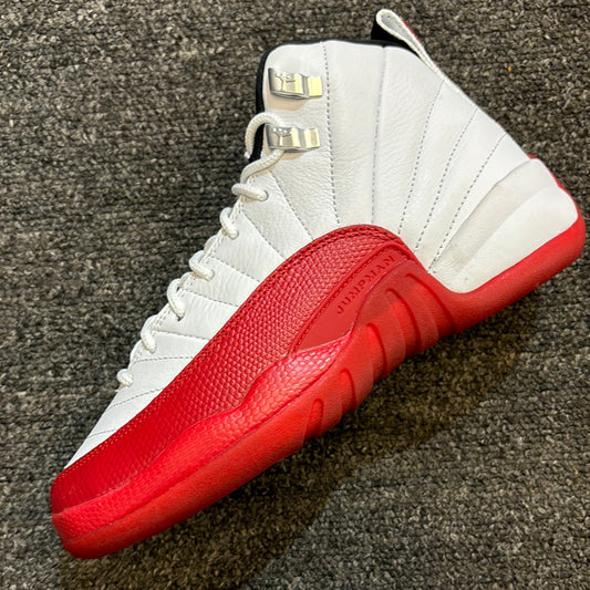 Air Jordan 12 Cherry Sz4