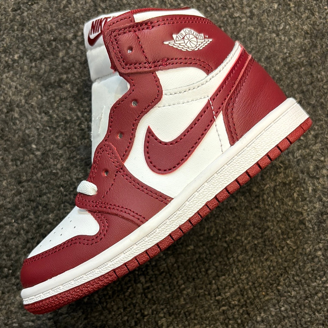 Jordan 1 hi team red Sz9c