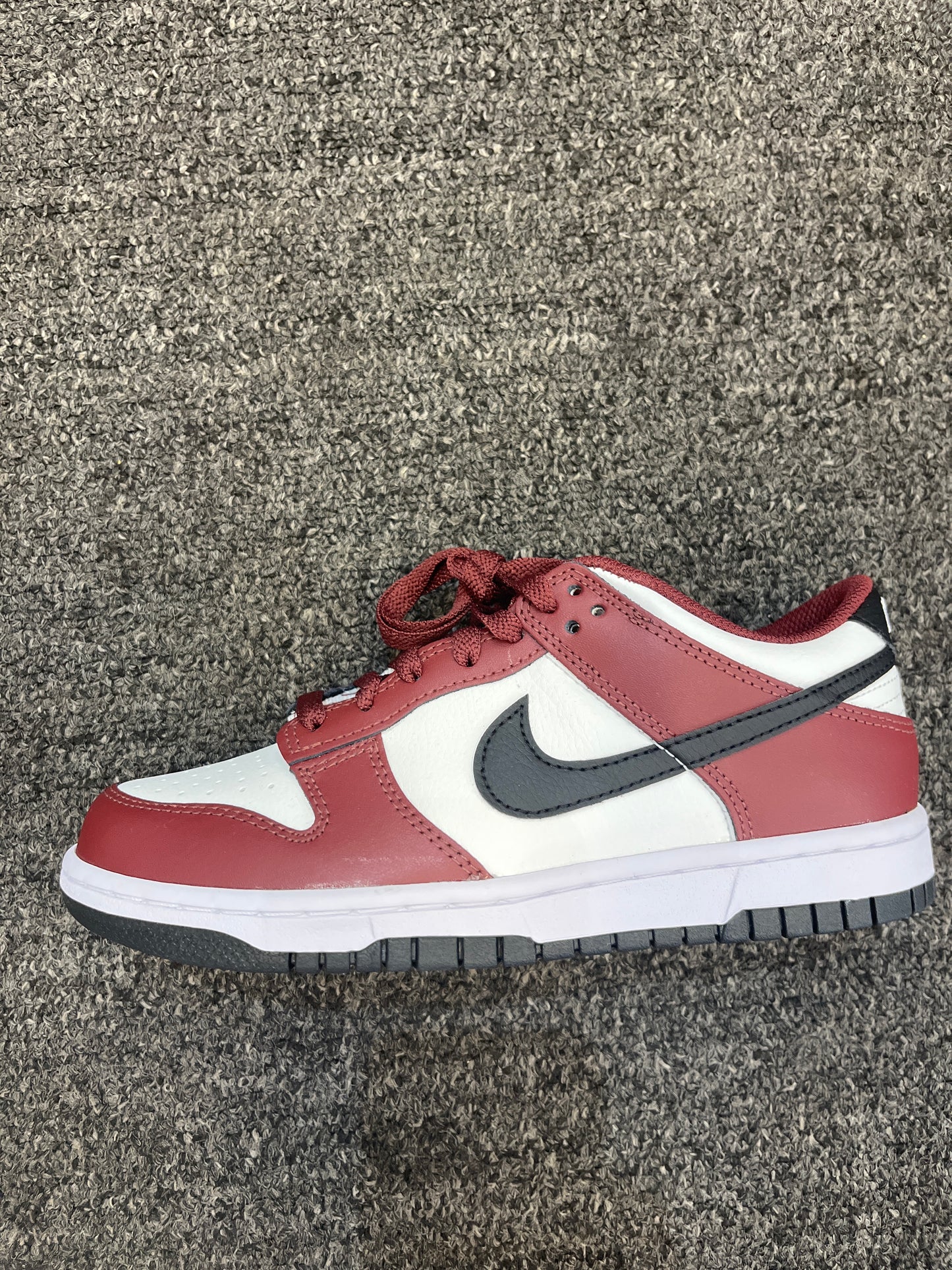 Nike dunk low sz5