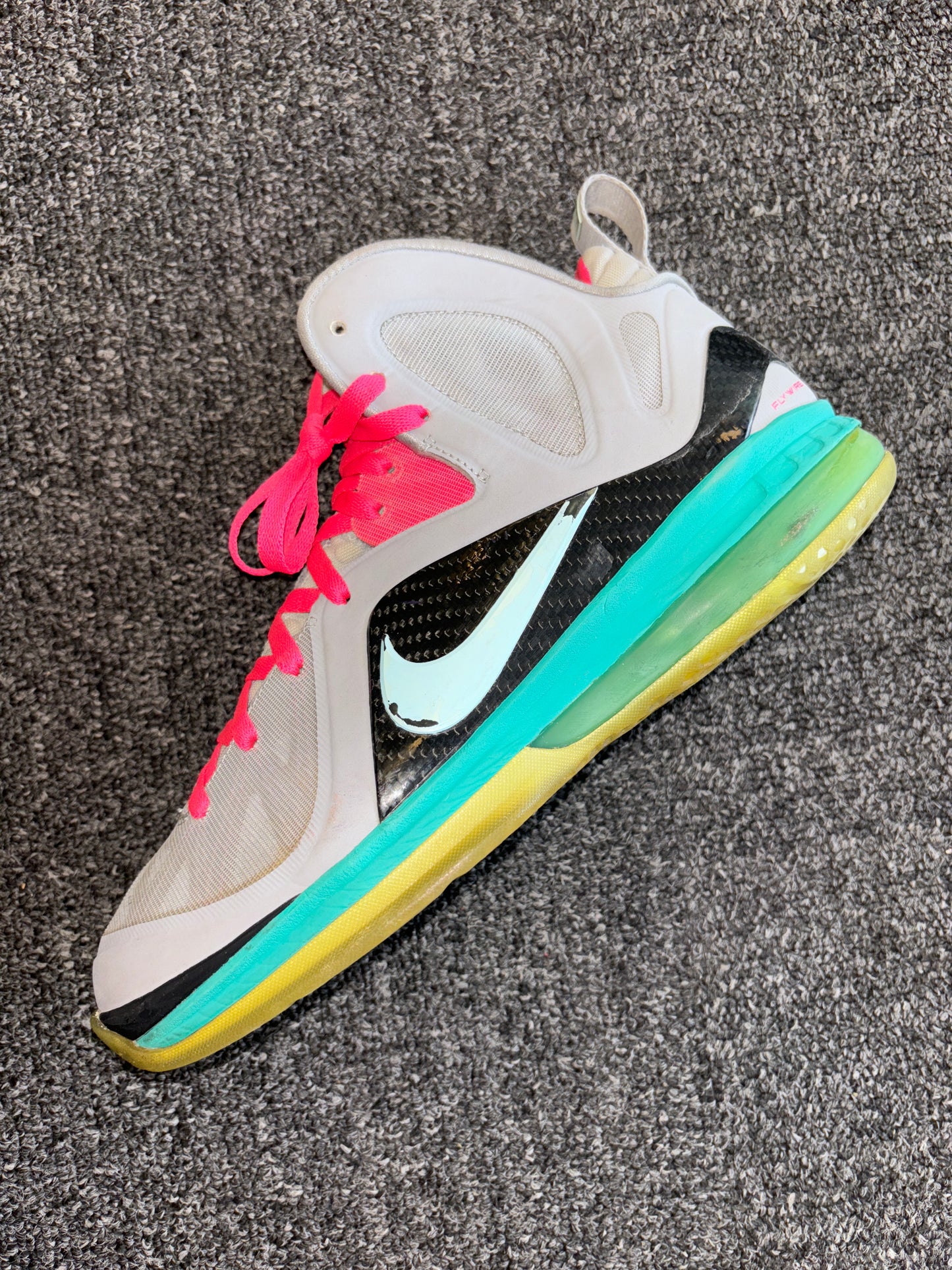 South beach lebron Sz9