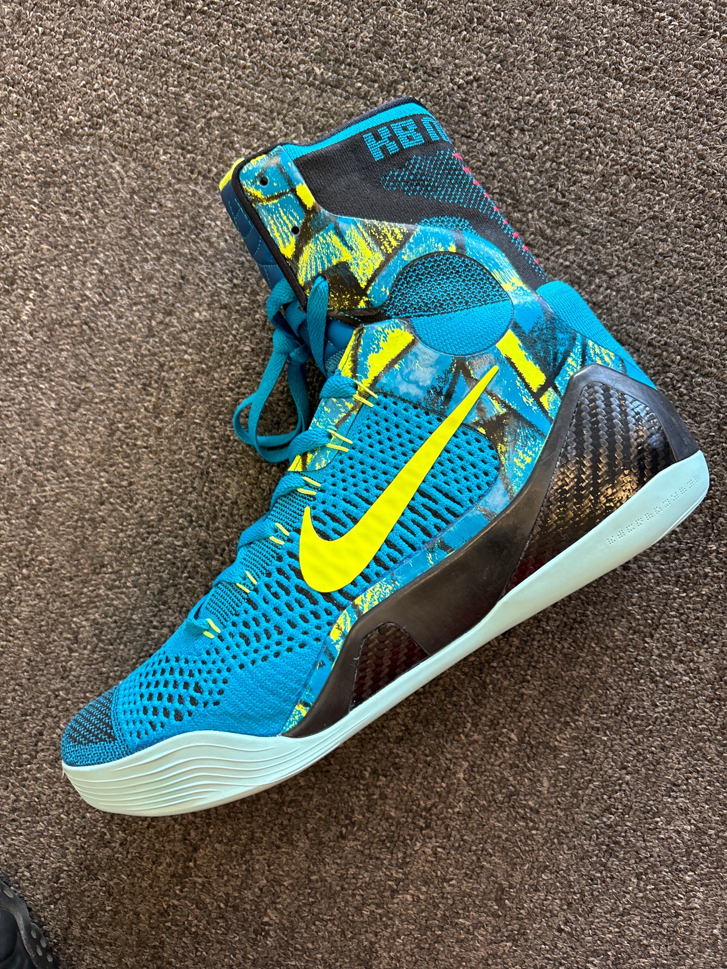 Kobe 9 elite perspective Sz13