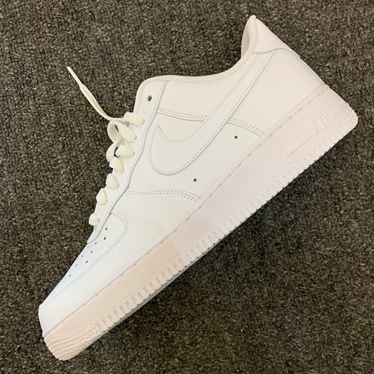 Af1 triple white Sz9.5W/8m