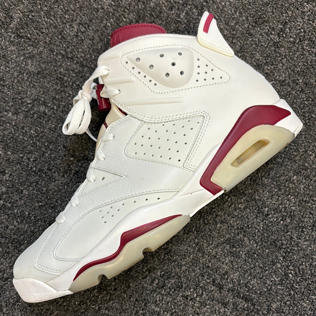 Air Jordan 6 maroon Sz10.5