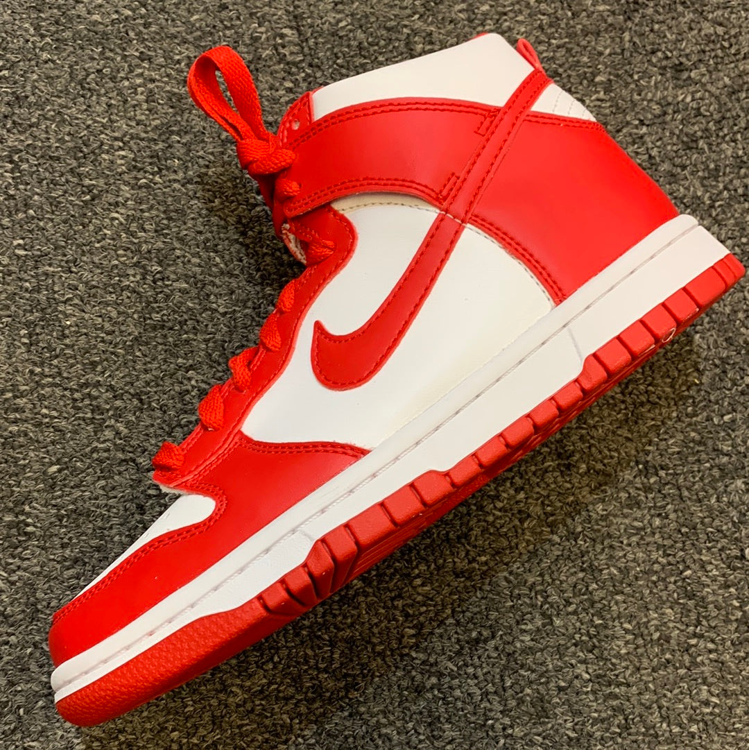 Dunk hi university red Sz6.5