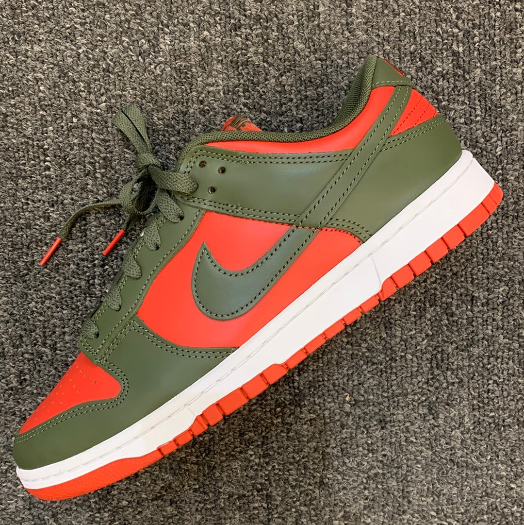 Dunk low cargo khaki mystic red Sz10