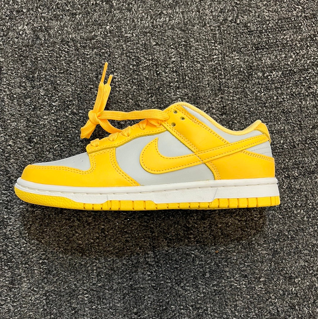 Dunk low Citron Sz5.5w/4y