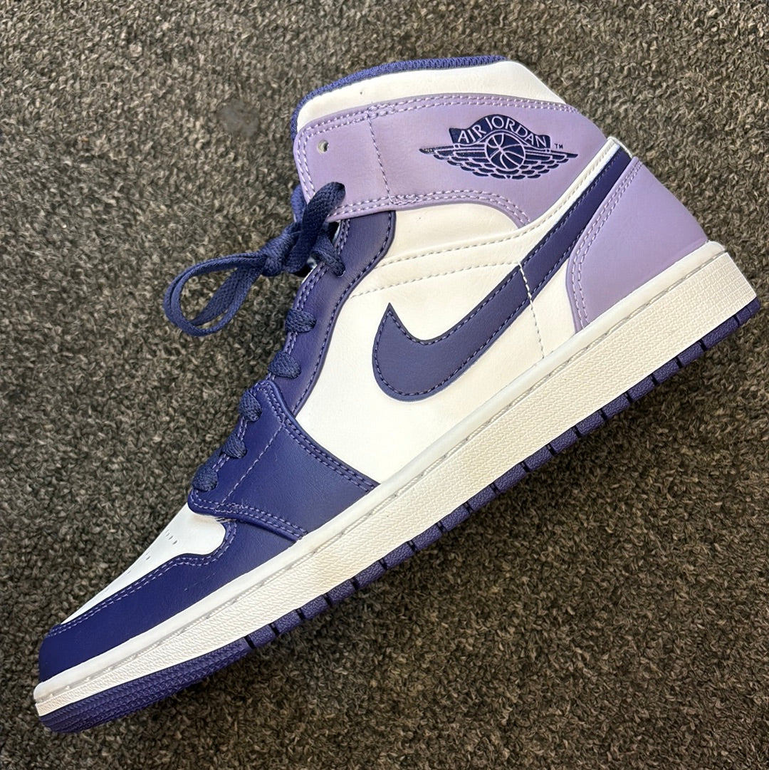 Air Jordan 1 mid sky purple Sz9