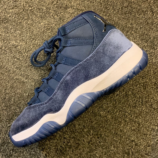 Jordan 11 midnight navy Sz5w/3.5y