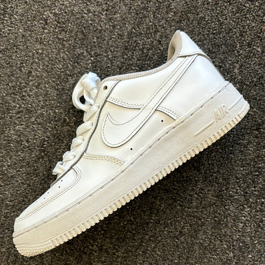 Af1 triple white Sz6