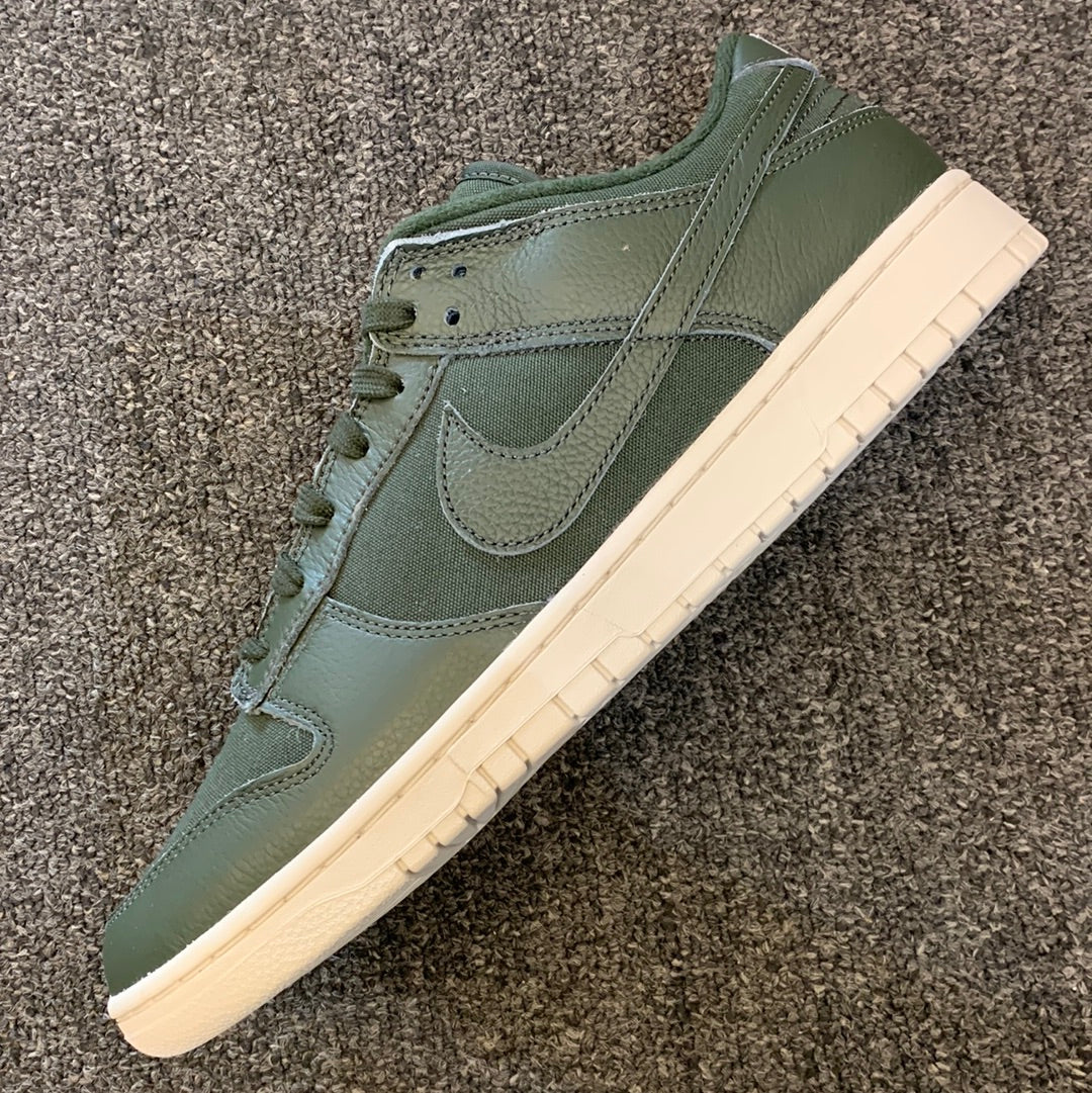 Dunk low sequoia Sz12