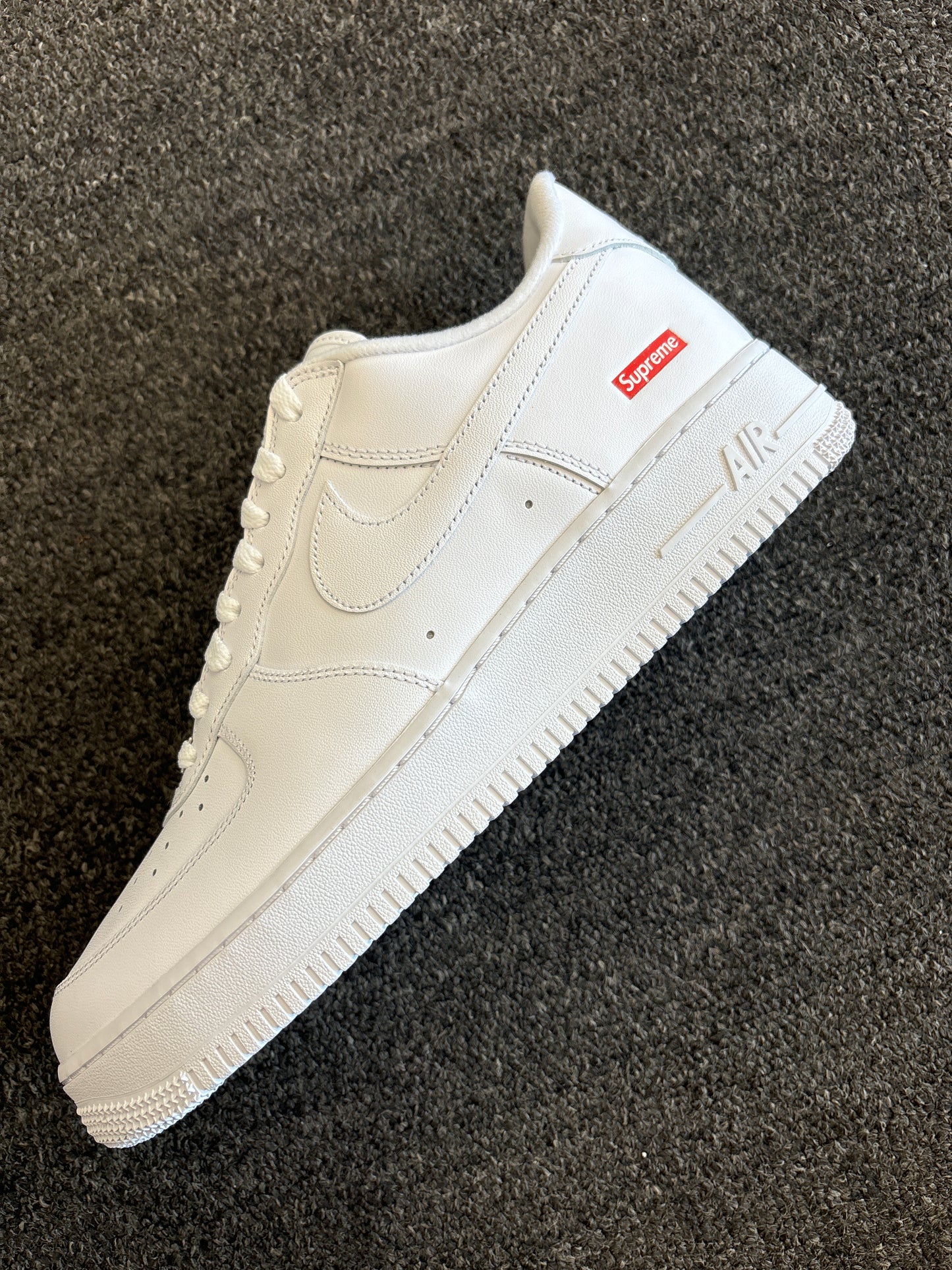 Af1 supreme low Sz10.5