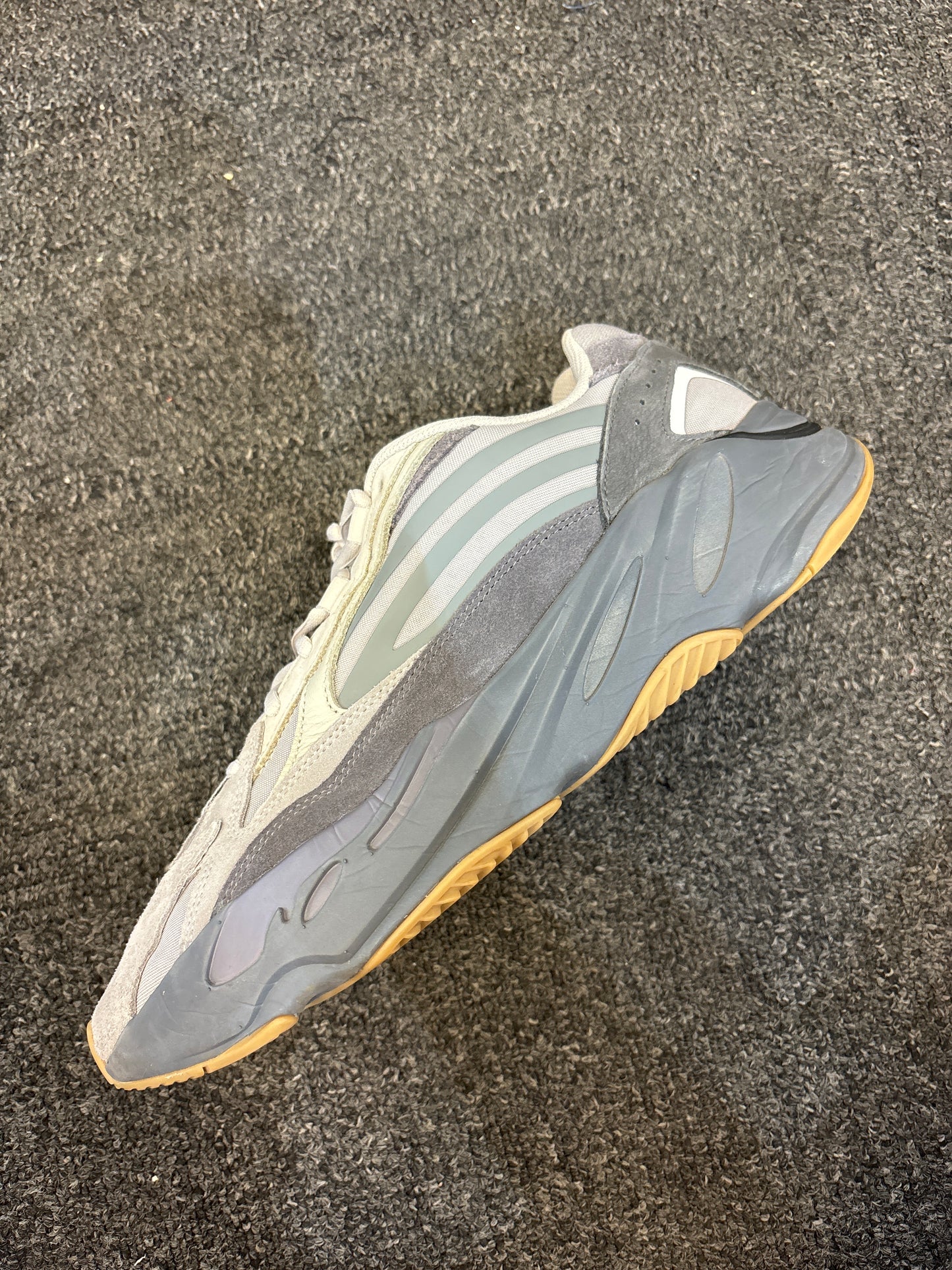 Adidas Yeezy 700 Sz12