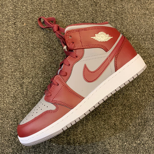 Air Jordan 1 mid burgundy Sz7