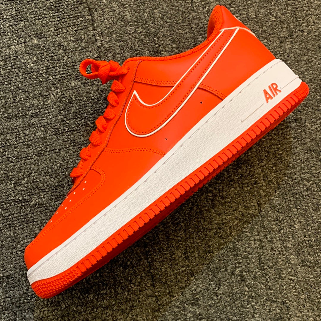 Air Force 1 low orange Sz10