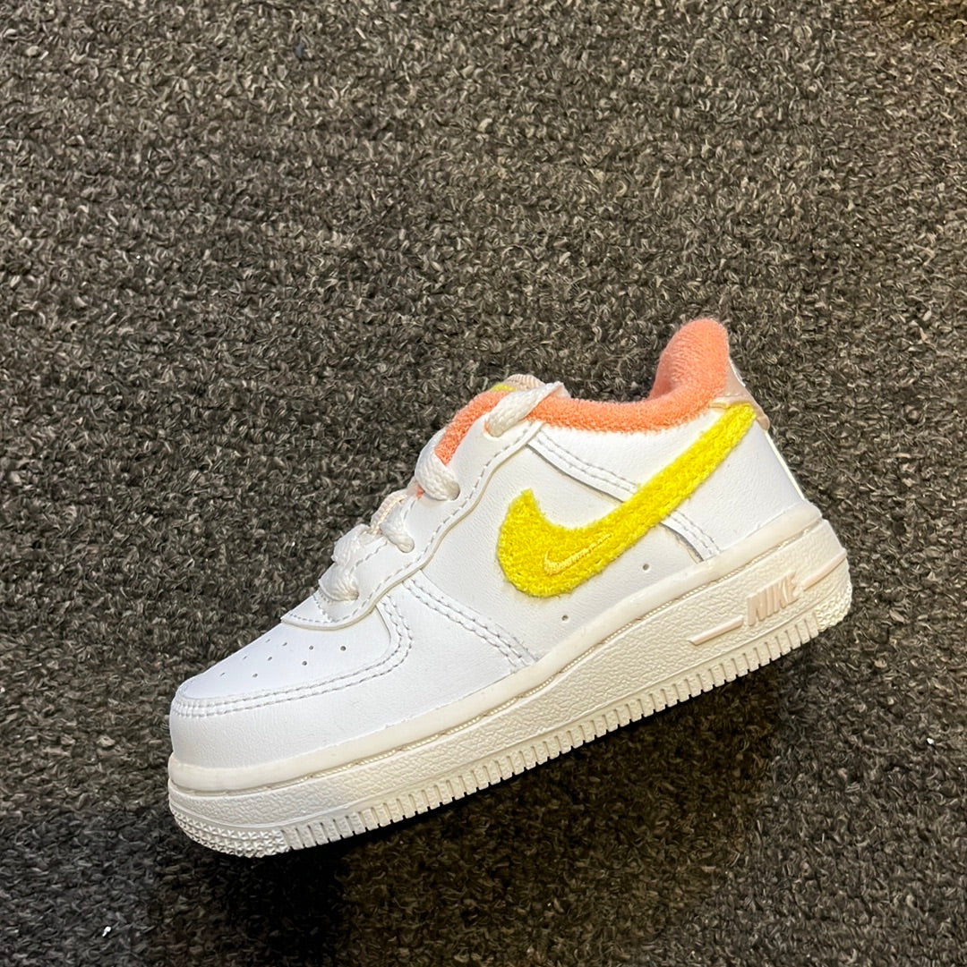 Af1 yellow strike sz6c