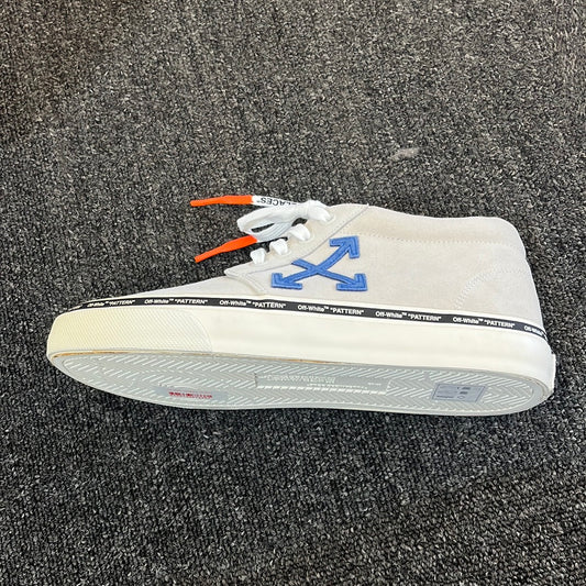 Off white sneakers Sz44/11