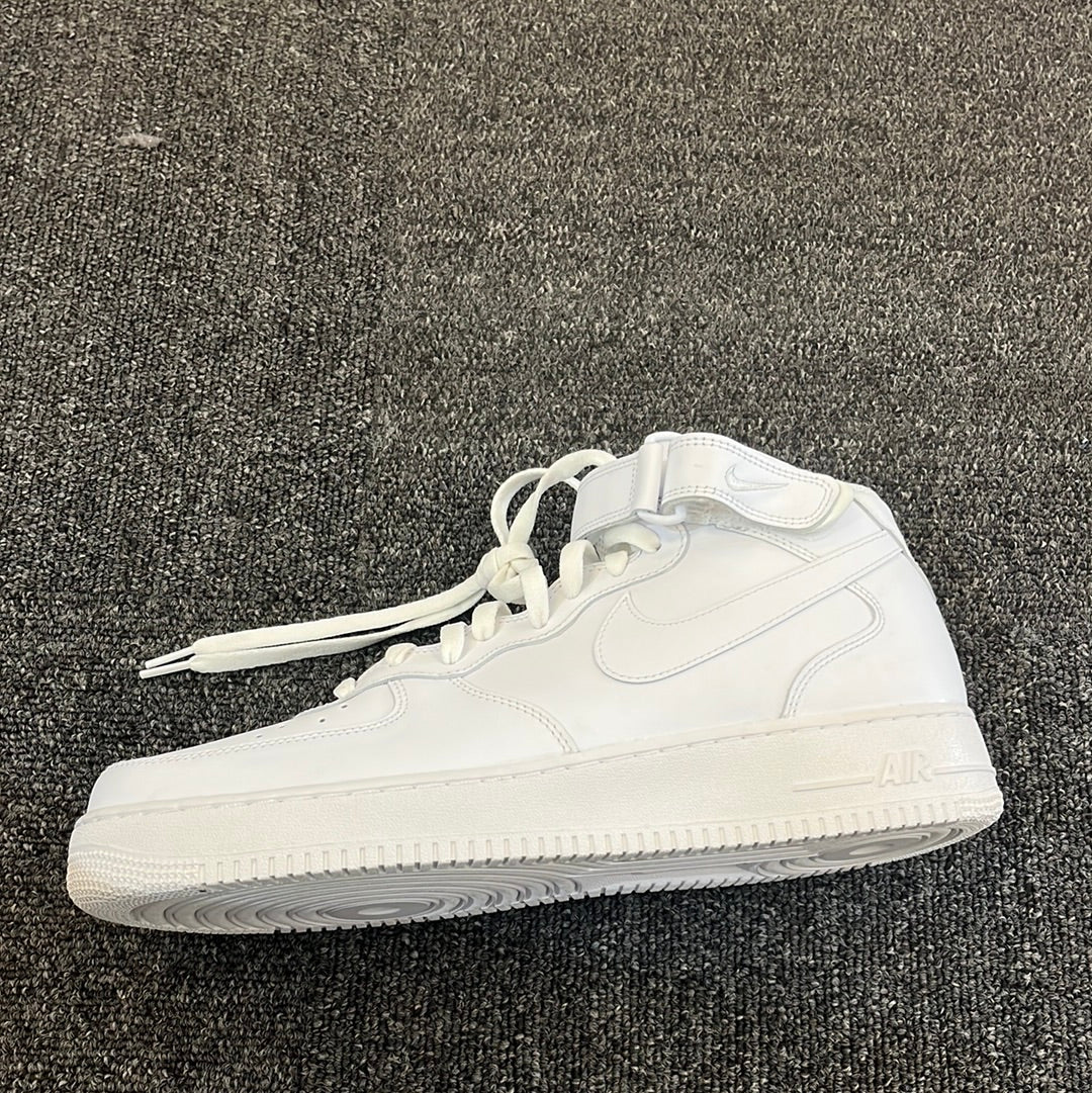 Af1 triple white hi sz14